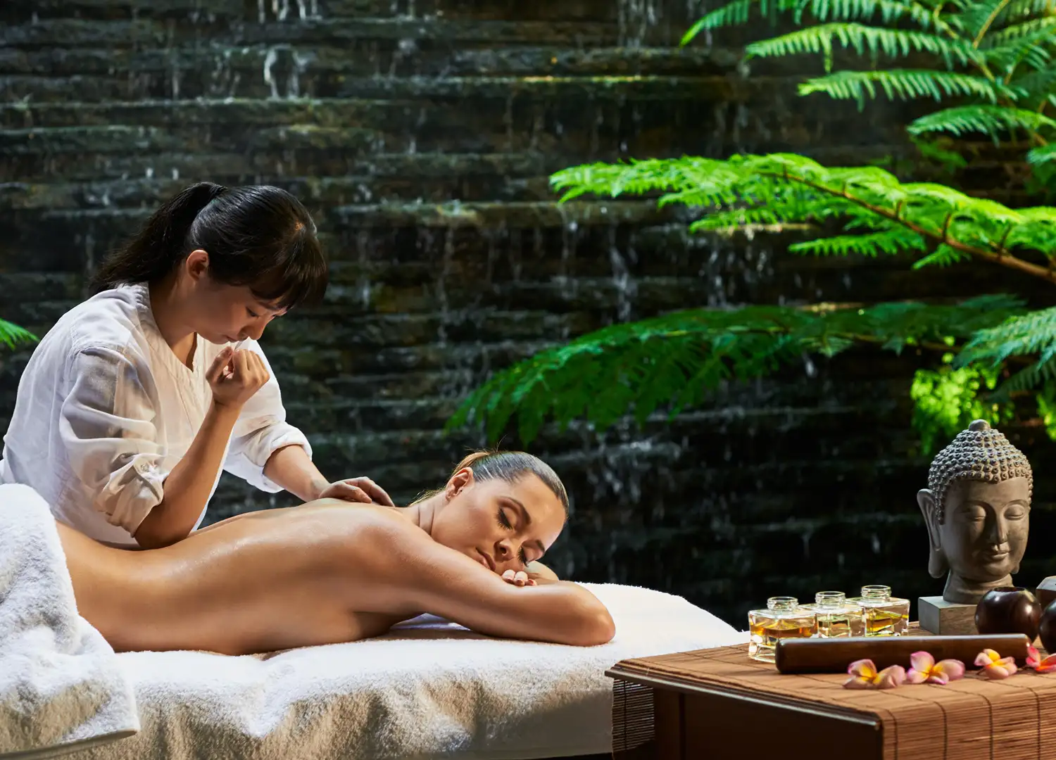 beauty-salon-and-products-30